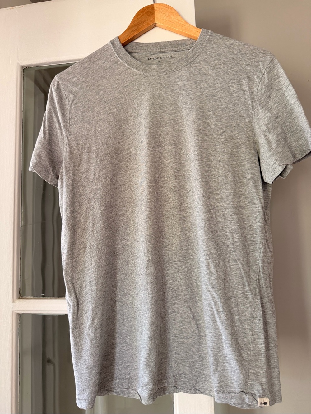 Bundle of 2: Taylor Stitch Light Heather and Dark Gray The Organic Cotton Tees